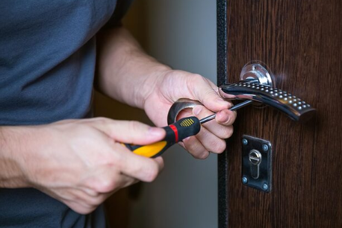 Professional Lock Replacement Service by Lady Locksmith in Virginia
